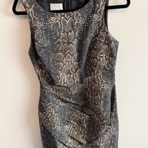 Donna Morgan Black and Inn Patterned Dress